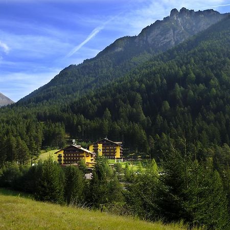 Hotel Shandranj Tesero Exterior photo